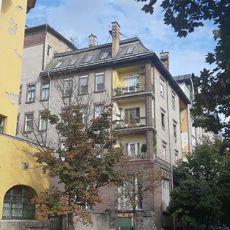 2 Bedroom Apartment Near Heroes Square 부다페스트 외부 사진