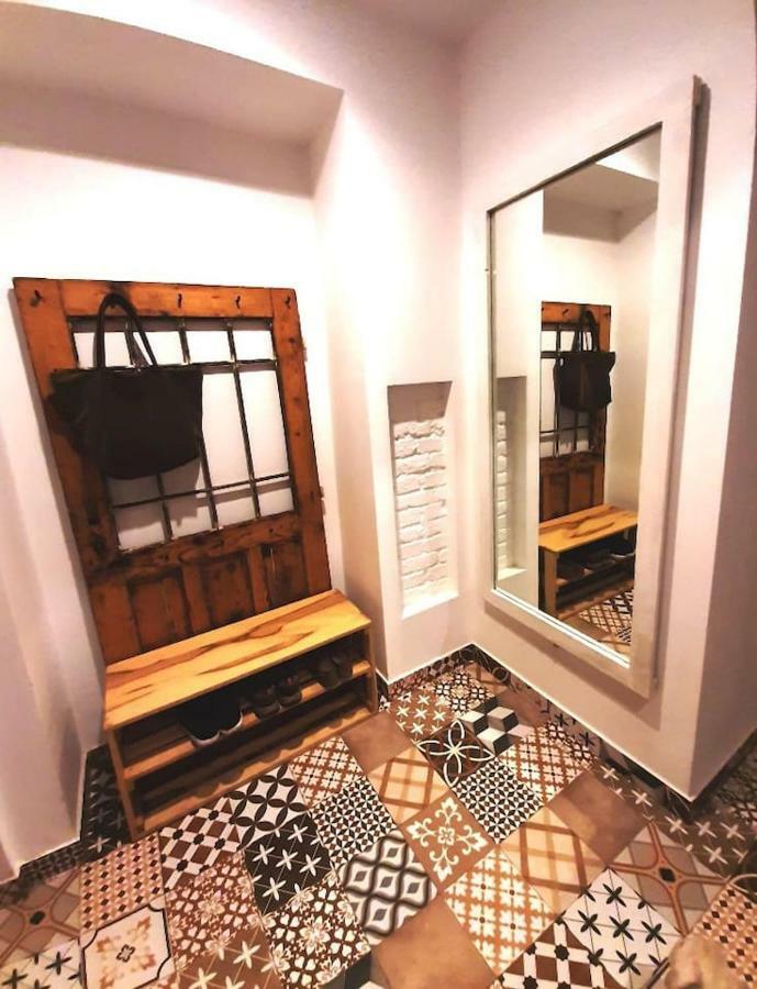 2 Bedroom Apartment Near Heroes Square 부다페스트 외부 사진