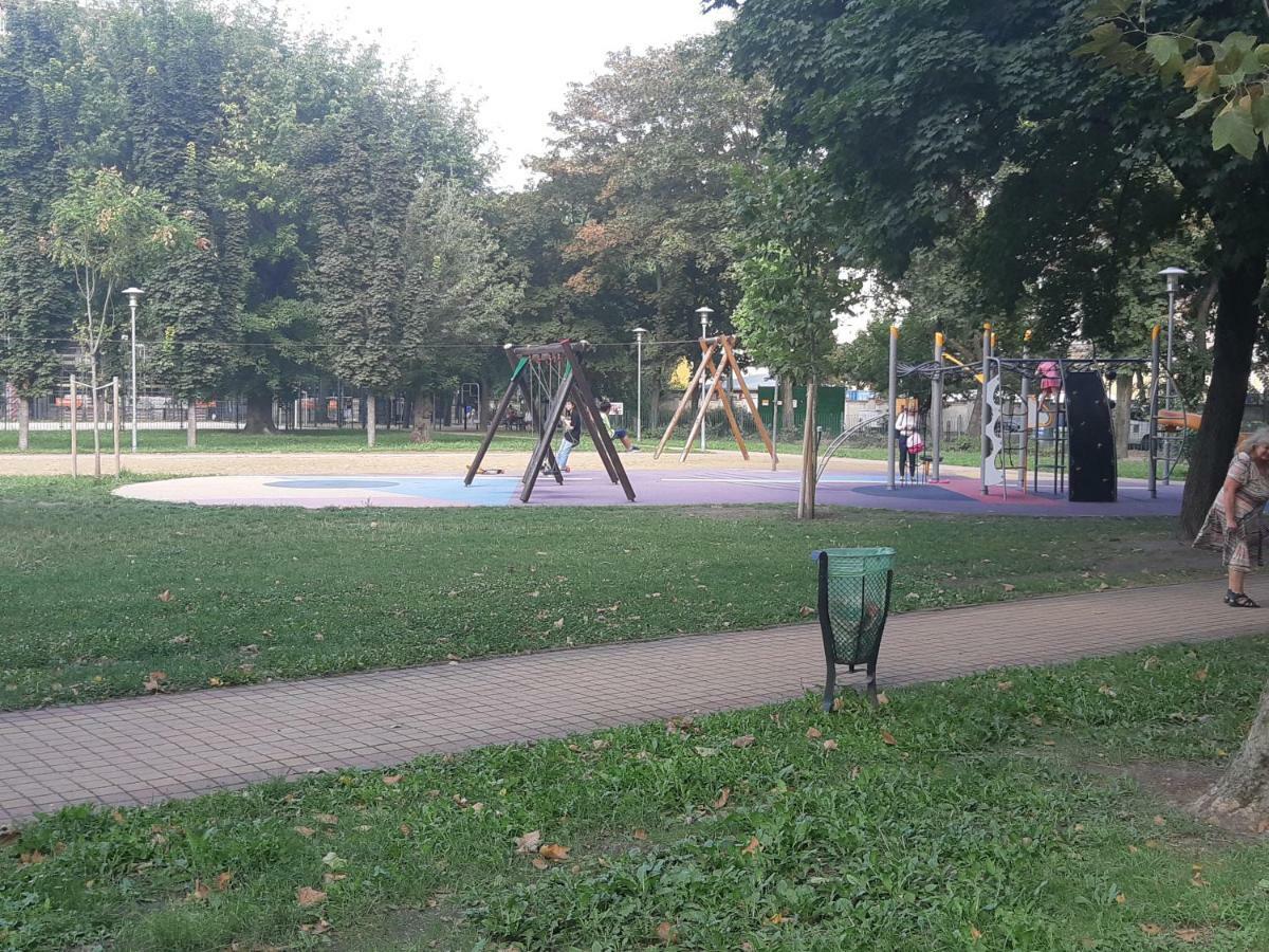 2 Bedroom Apartment Near Heroes Square 부다페스트 외부 사진